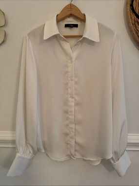 Lulu's White Button-Front Long Sleeve Blouse
